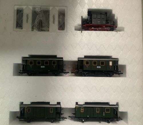 Roco Glaskasten Train Set