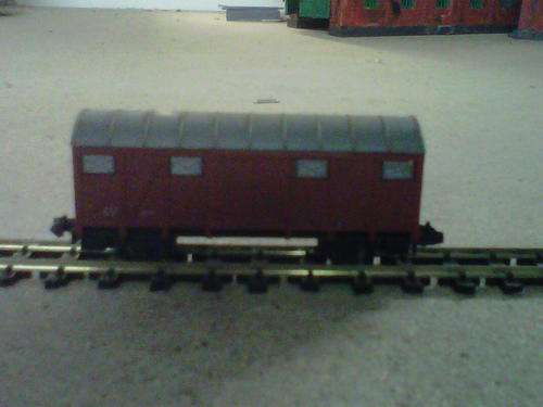 N Gauge Closed Goods Wagon Lima