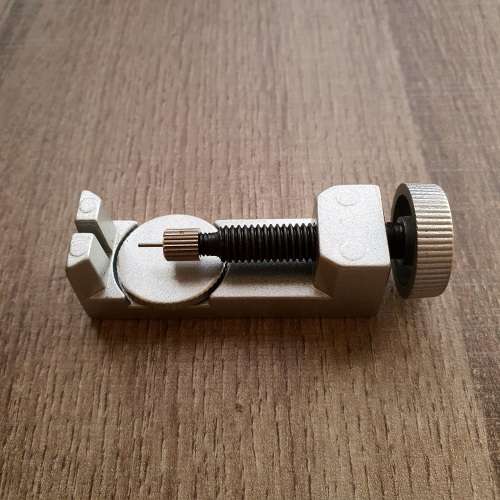 Link Pin Remover Strap Adjustment Tool