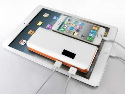 Portable 10 000mAh Power Bank, Backup Battery Pack. With Bright LED Lamp.