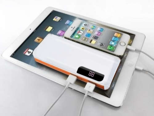 Portable 10 000mAh Power Bank, Backup Battery Pack. With Bright LED Lamp.