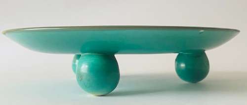 Beautiful Gouda Dahlia pattern 3 footed plate