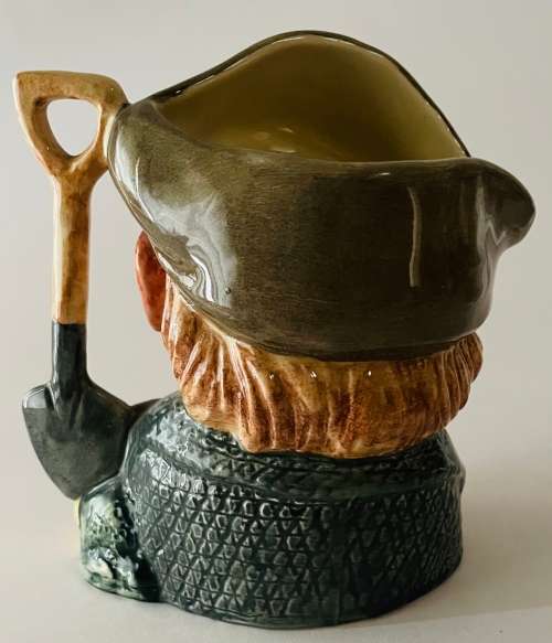 Royal Doulton Toby Mug D6634 `the gardener `
