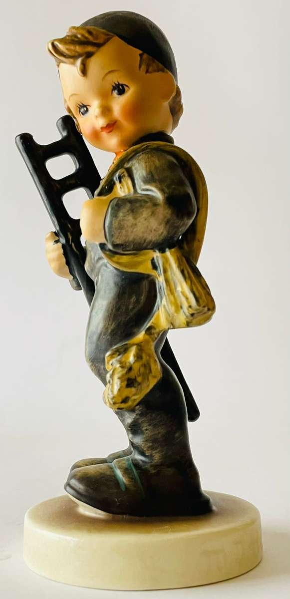 Hummel - TMK 3 - Chimney Sweep