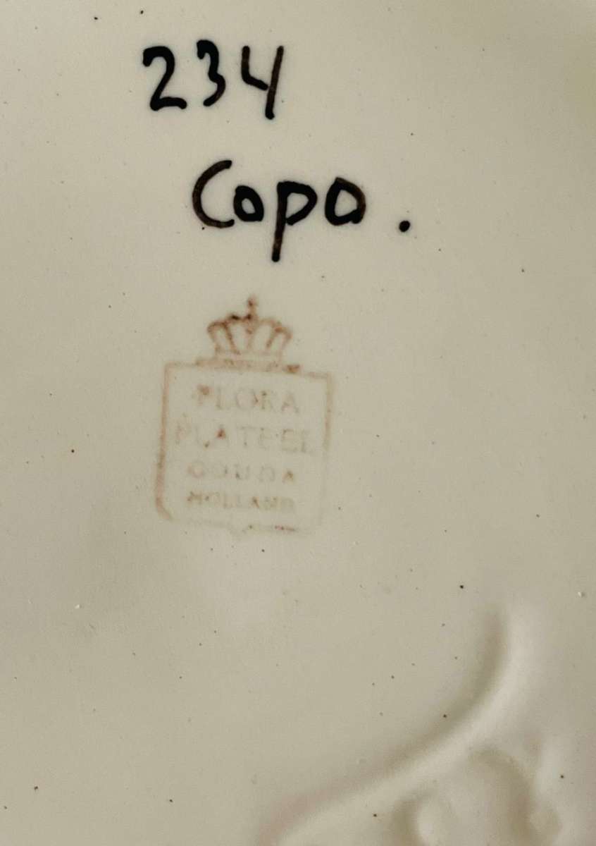 Flora Plateel serving dish (Copo Design)  - made in Gouda Holland.