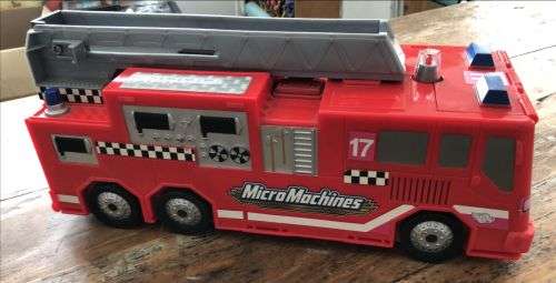 MICRO MACHINES Fire Truck TRANSFORMING PLAYSET GALOOB Vintage