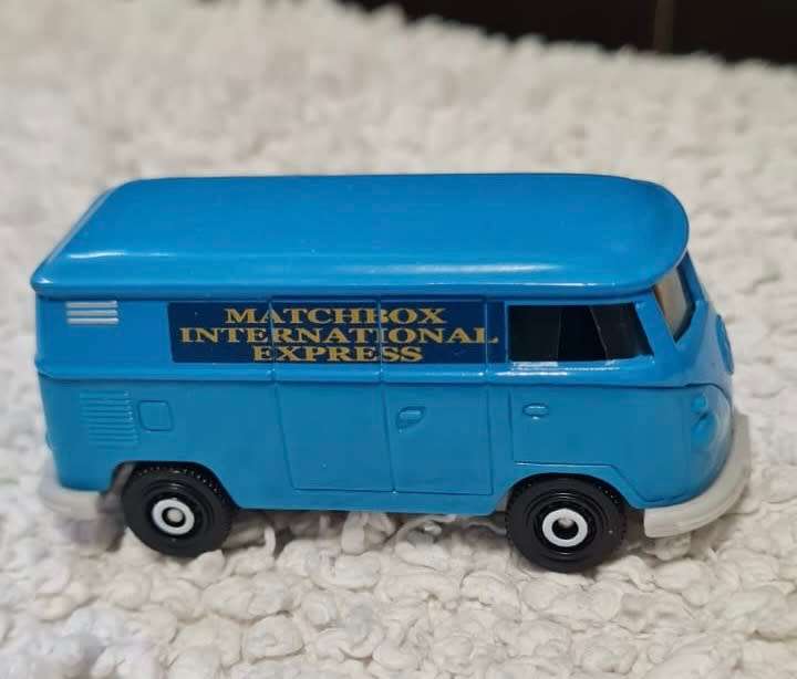Volkswagen kombi Hotwheels Hot wheels Matchbox Majorette 1:64 real riders