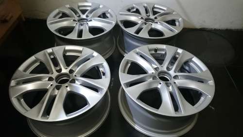 Mercedes Benz Rim Set of Four A212 401 0902