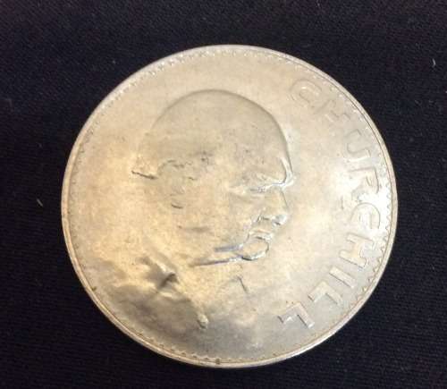 Great Britain 1965 Crown Commemorating the Great Winston Churchill (1874 - 1965) - as per scan