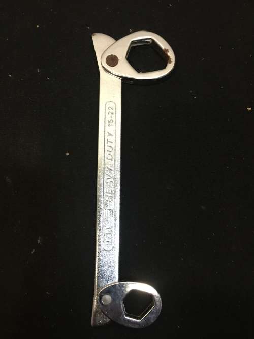 Vintage hand drill and HEAVY DUTY Reversible Combination and 8mm Wood Work Carving Chisels Tool