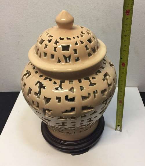 Chinese ceramics - Large Oriental Porcelain Urn Lamp on Stand¿