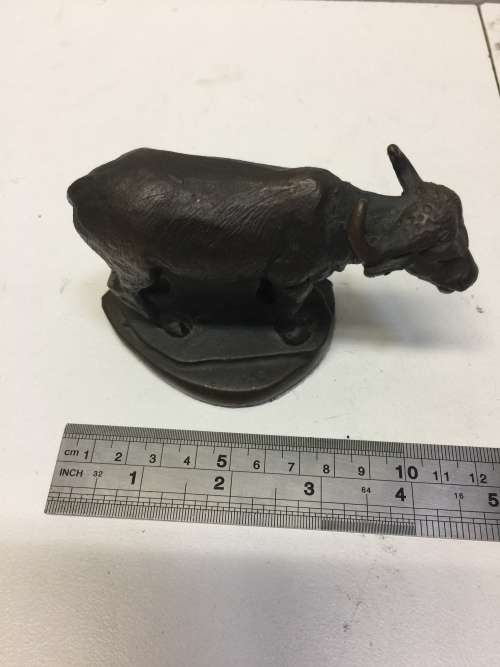 Bronze buffalo - long  - 105mm - wide : 55mm  - high : 70 mm