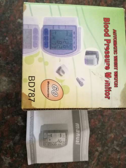 CRAZY R1 START: ### BLOOD PRESSURE MONITOR - Open Box ###