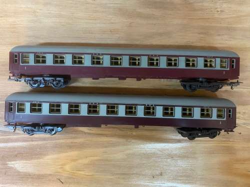 Lima SAR coaches HO scale