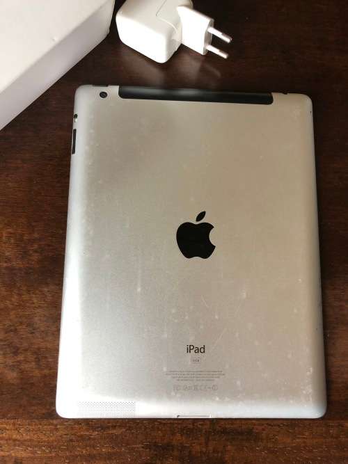 iPad 3rd Gen 16GB Black (Cellular + Wi-Fi)