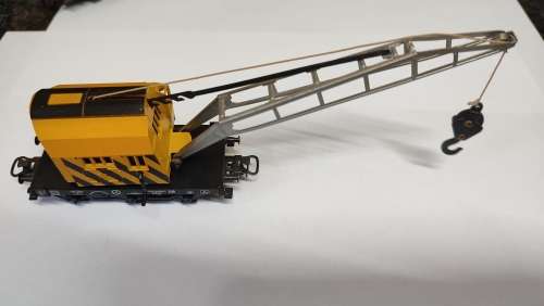 Märklin Yellow Crane with Yellow Protection Wagon and Crane Stand