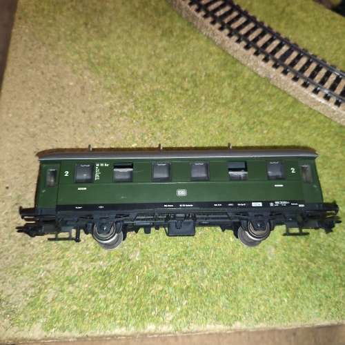 Märklin 4235 2-axle passenger car in good condition