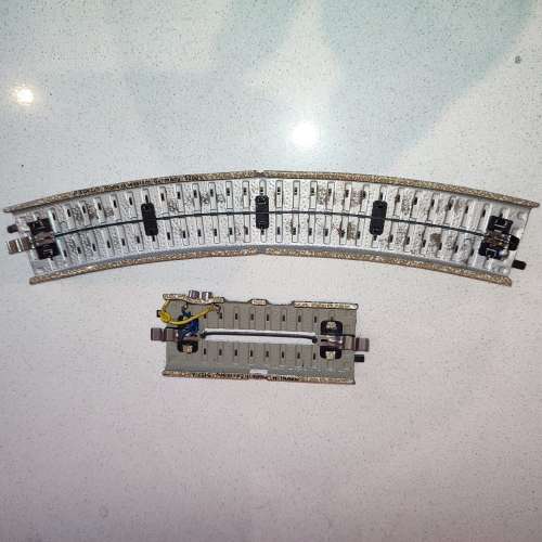 Märklin 5200 Curve and Decoupler Track 5107 - No rust / corrosion