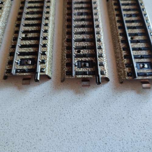 5 x Märklin M-Track Straight Tracks 5106  - Good Condition