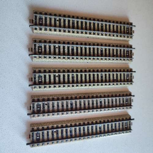5 x Märklin M-Track Straight Tracks 5106  - Good Condition