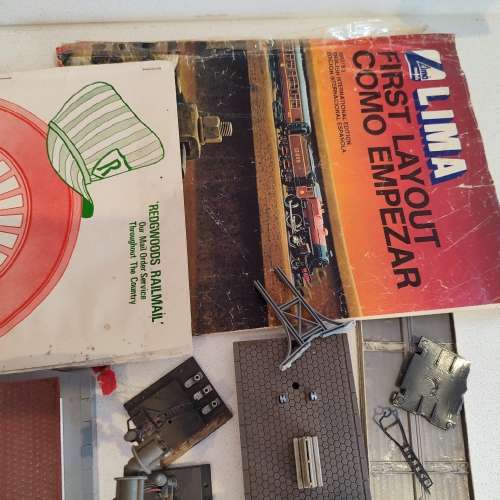 Station, Booklets and Other Bits and Pieces. Lima, Hornby and Heljan