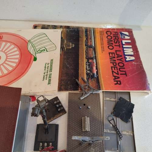 Station, Booklets and Other Bits and Pieces. Lima, Hornby and Heljan