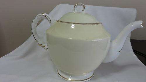 Tea pot