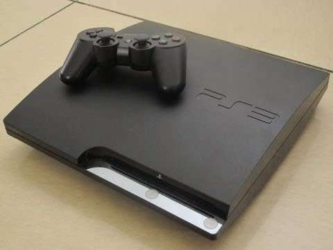 500GB PS3 Console + Controller