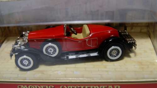 b018  MODELS OF YESTERYEAR YY014A/C 1931 STUTZ BEARCAT