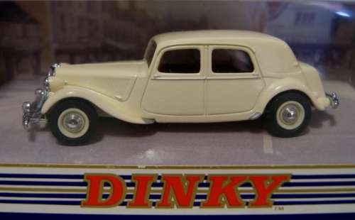 e28 MATCHBOX DINKY SCALE 1:43 '52 CITROEN CV15  DY22B
