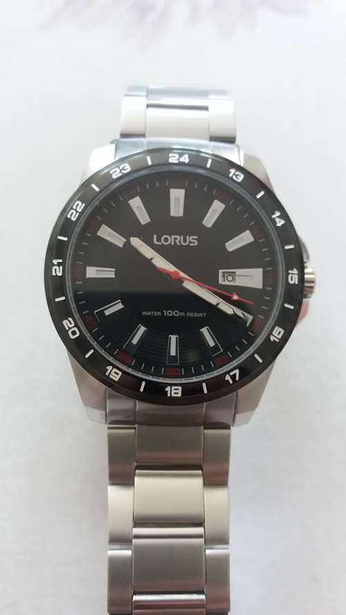 ****Brand new stunning LORUS by SEIKO *** ( Free shipping)
