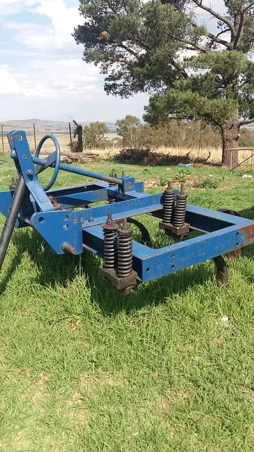 5-Tine Chisel Plough ( To be collected )
