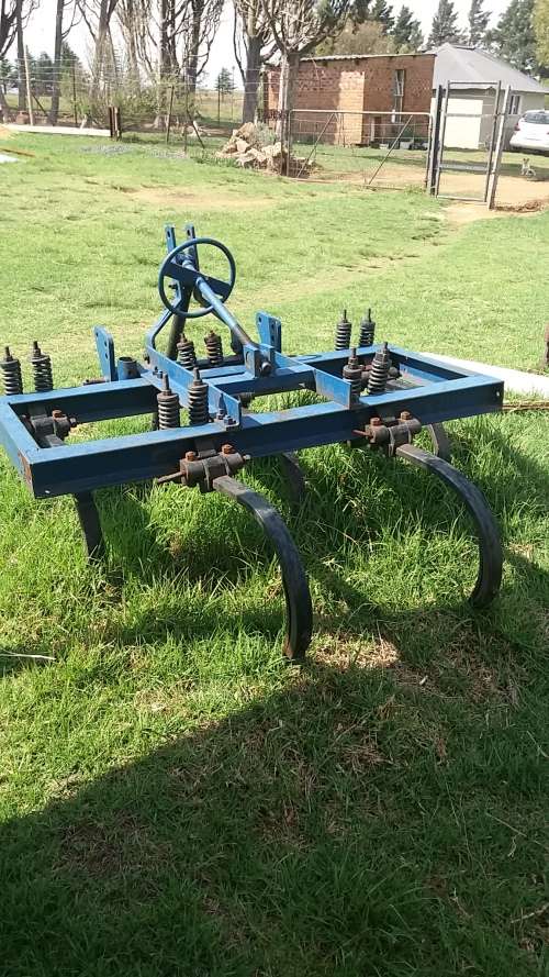 5-Tine Chisel Plough ( To be collected )