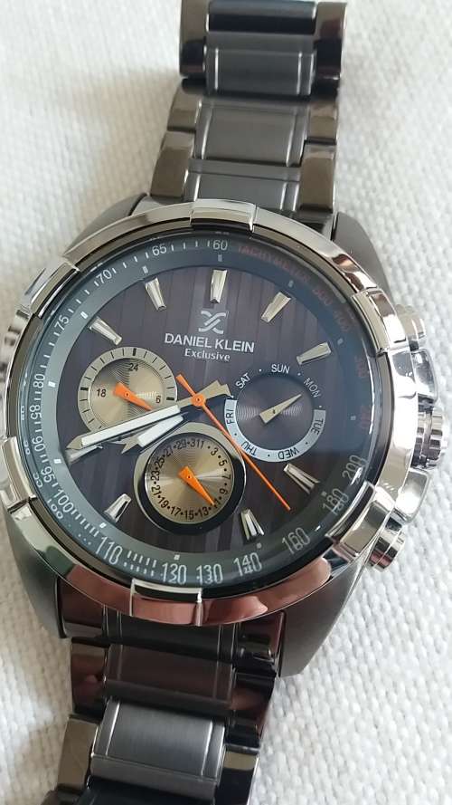 Authentic,brand new ***Daniel Klein*** Exclusive series, top quality !!! This watch is a must have