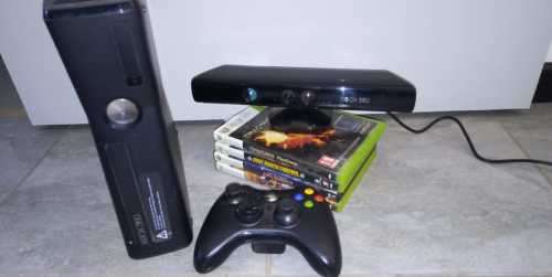 X- BOX 360 With Kinect ( Value R 3480 )