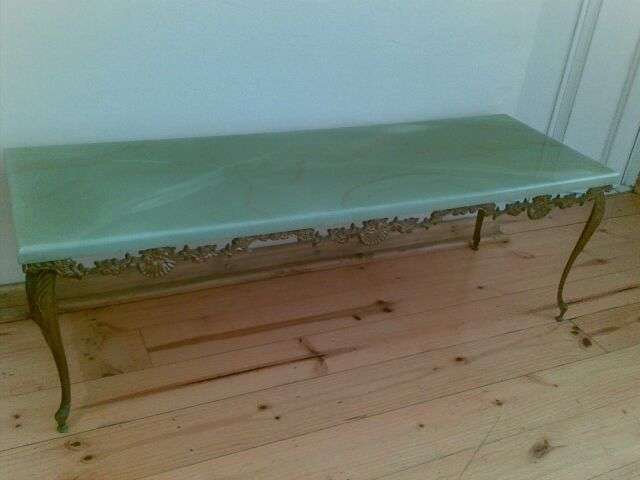 R1 No reserve!!!!! Lovely   Marble ? Coffee table on cast metal legs