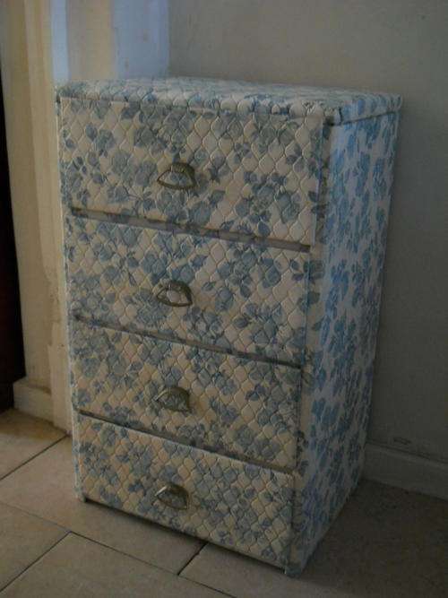 HANDMADE - 4 DRAWERS