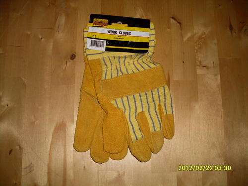 Pair of heavy duty Work Gloves!
