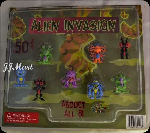 Alien Invasion Figurines Pack (10 packs available)