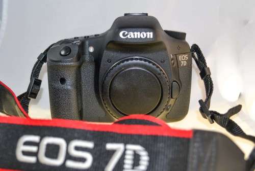 Canon 7D -Body only Mk