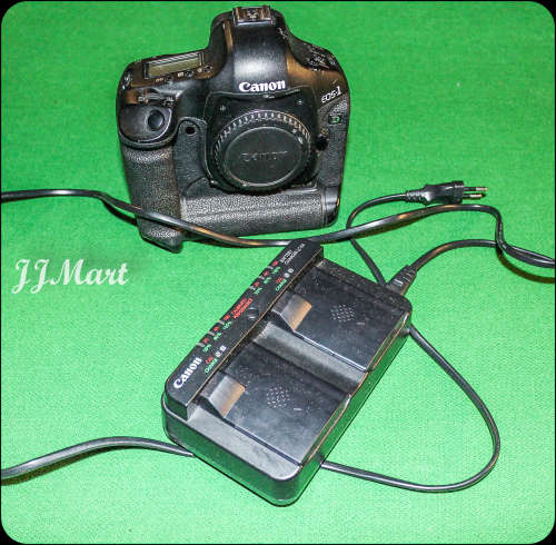 Canon 1D Mark iii Body + Battery + Charger (Please read)