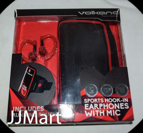 Earphones and running pouch