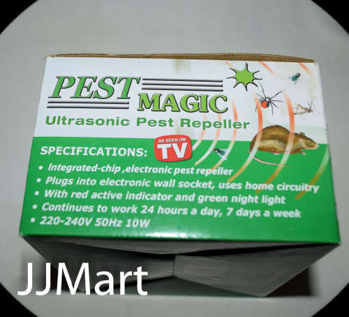 Ultrasonic pest repeller