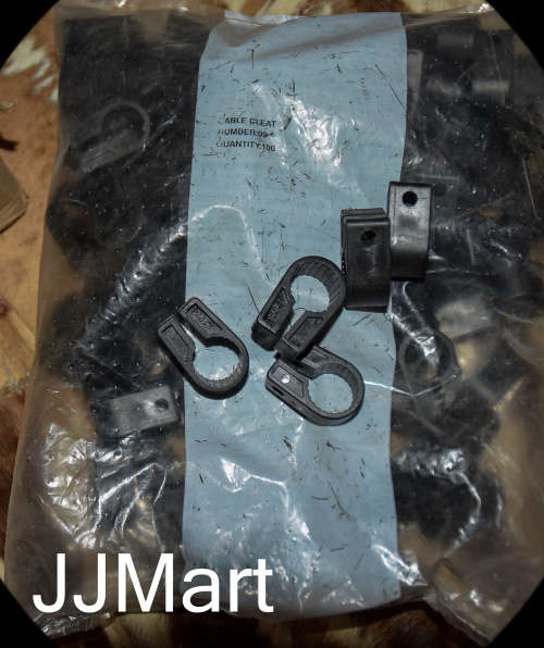 RS PRO Cable Clip Black Screw PE Cable Clip, 22.8mm Max. x 100