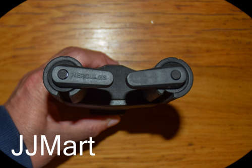 Hercules Wall Mount Long Arm Steel Guitar Hanger with Auto Grip System (Black) (2 available)