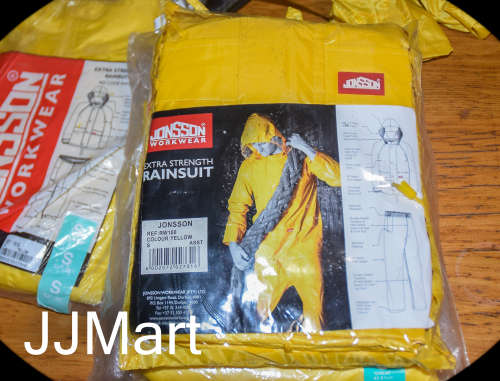 Jonnson Rain Suite Size S (2 available)