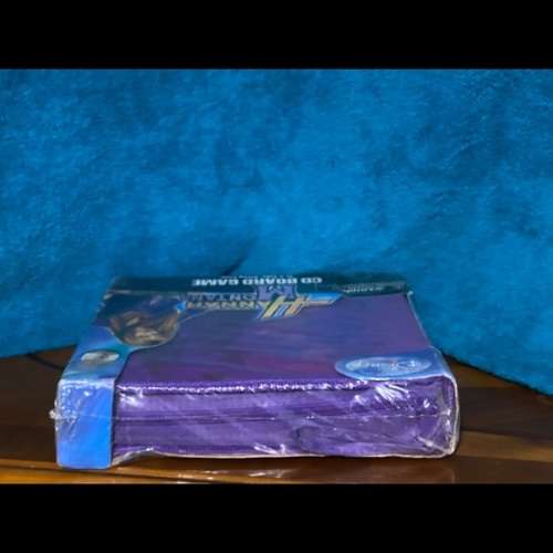 Hannah Montana CD Board Game in Purple Guitar Case­