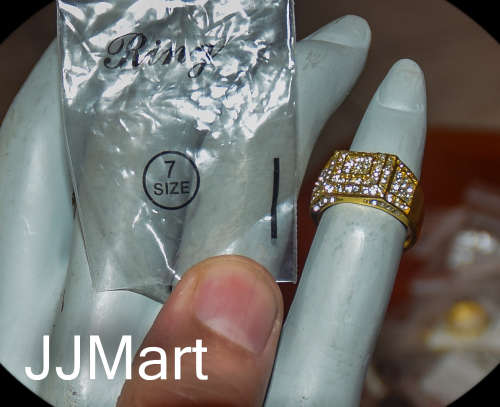 Costume Jewellery : Gold Ring with Stones Size 7