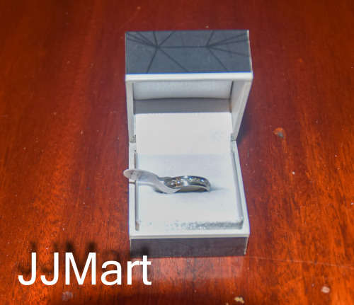 Costume Jewellery : Silver Ring with stones  - Size 5