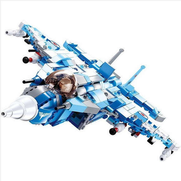 Sluban Army 6 into 1 Fighter Jet - 728 pcs (Box damaged)